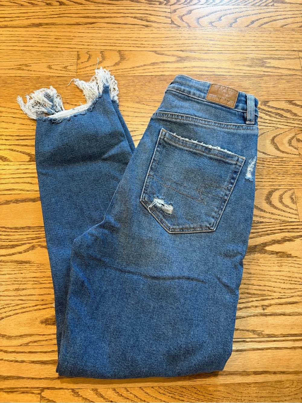 American Eagle Jeans Highest Rise Mom Jean